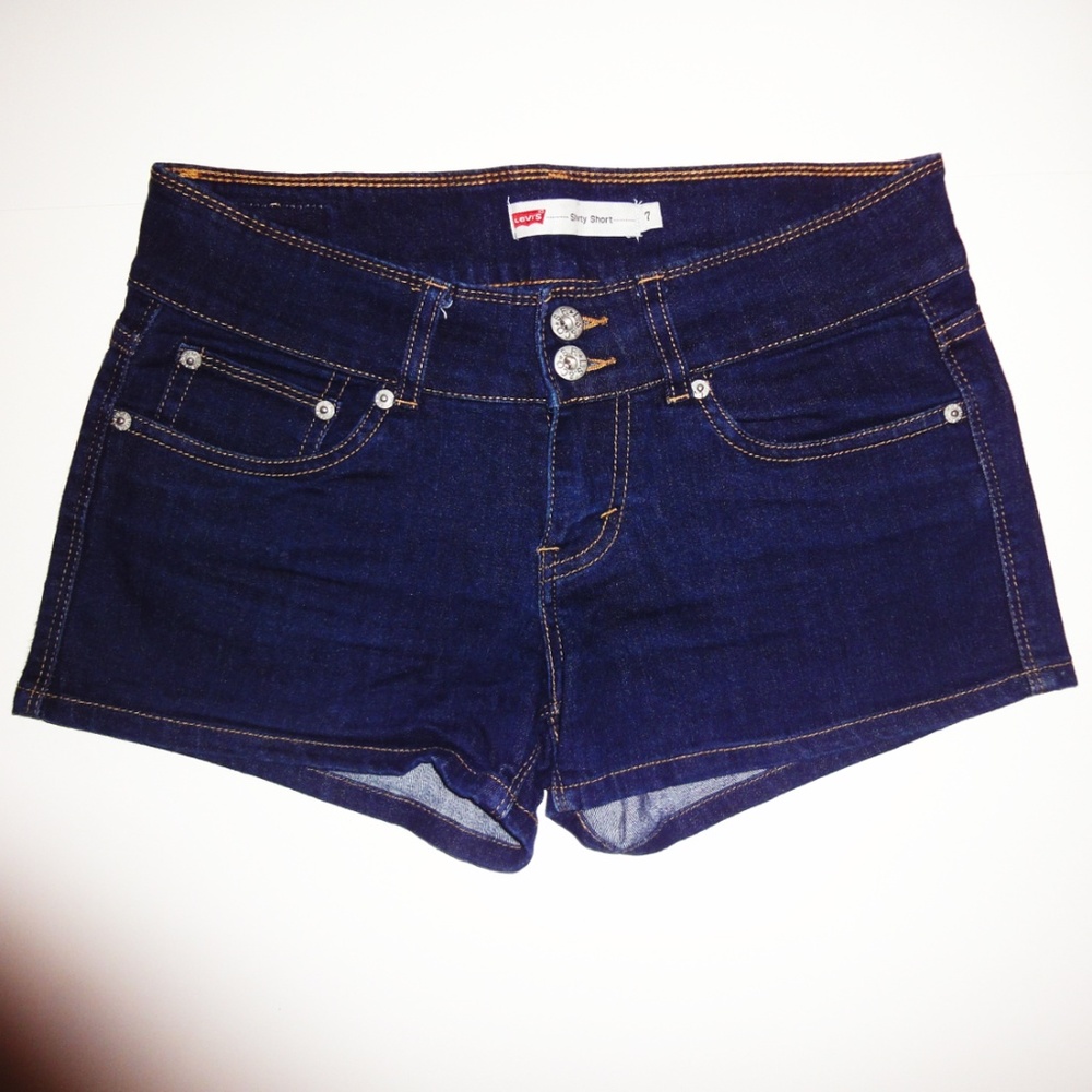 NWOT Levi's Shorty Shorts